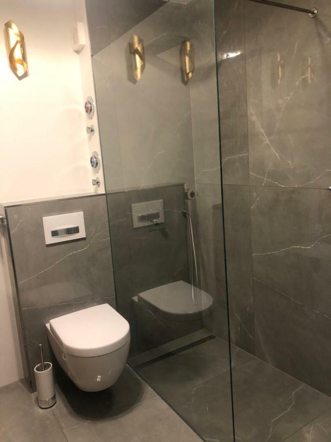 Luxurious 2 Bedroom Apartment Old City ミュンヘン エクステリア 写真