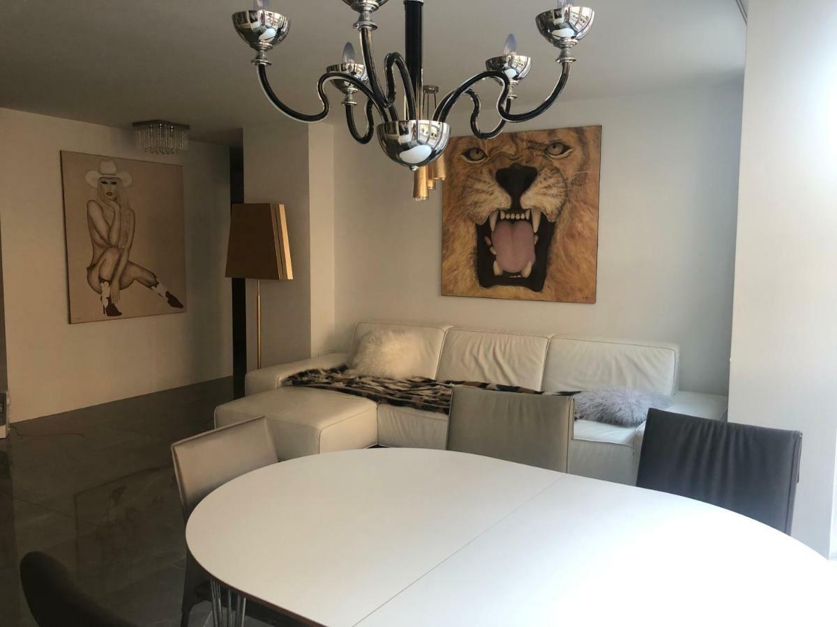 Luxurious 2 Bedroom Apartment Old City ミュンヘン エクステリア 写真